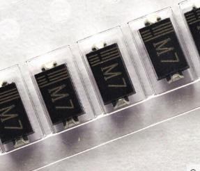 1N4007 SMD (M7)  1A 1000V